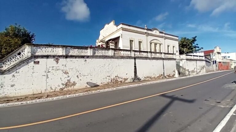 Revitaliza&ccedil;&atilde;o da Pra&ccedil;a das Ind&uacute;strias: Um Novo Espa&ccedil;o para a Comunidade